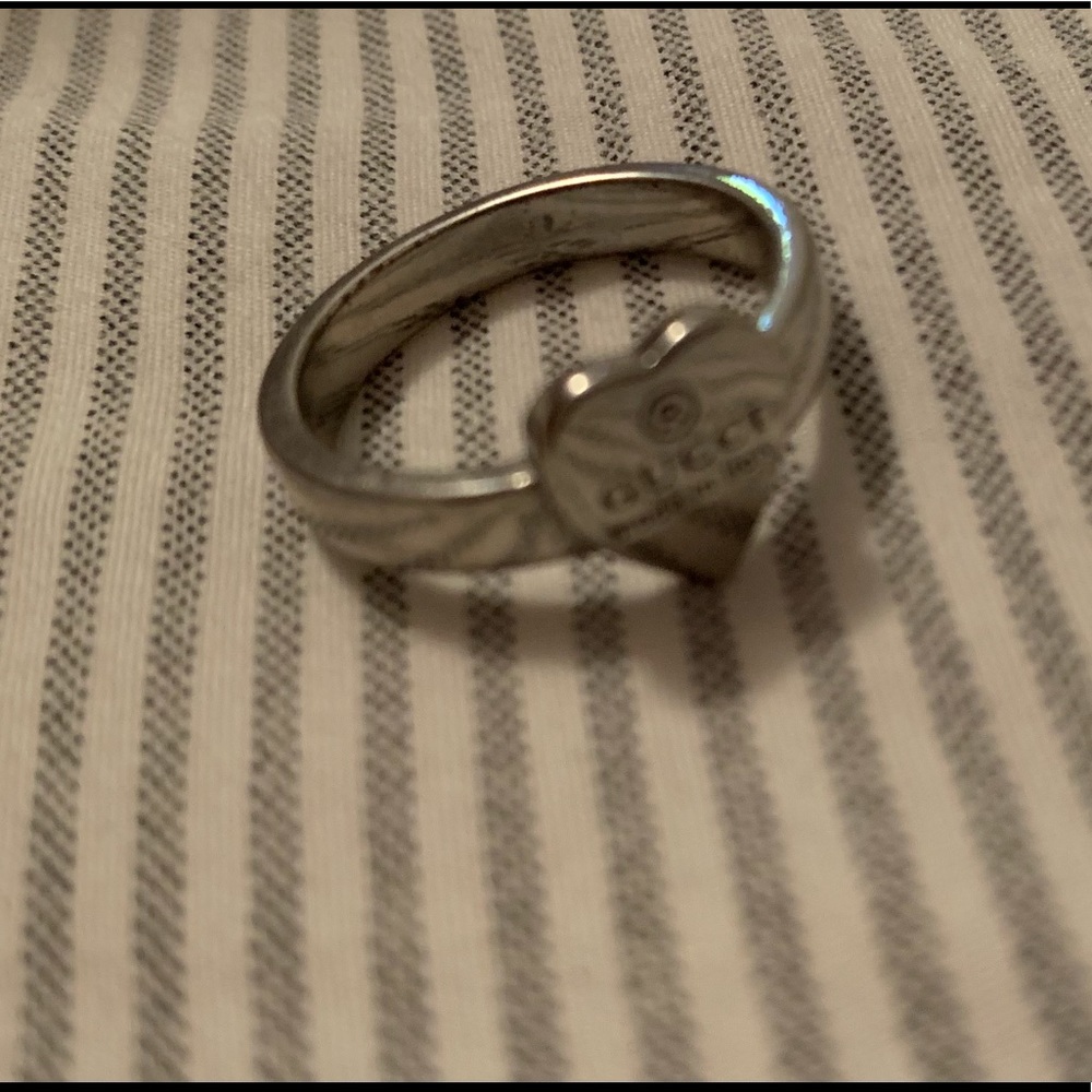 Heart Gucci ring